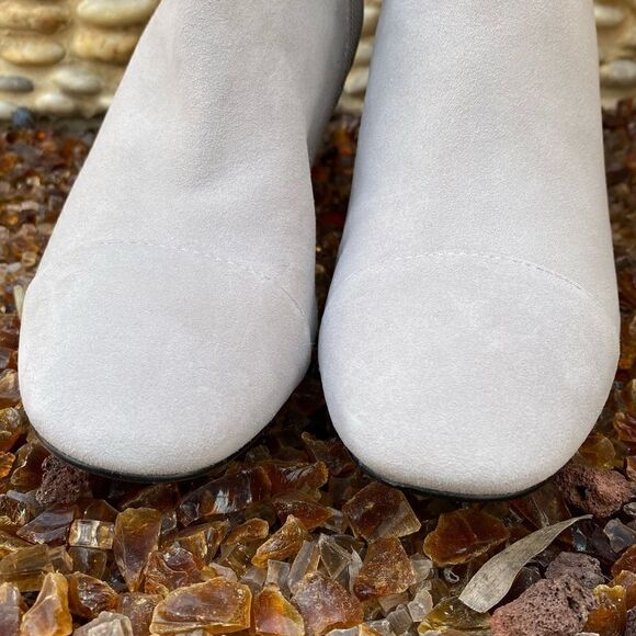 SOMETHING NAVY Mia Boots Light Grey Suede Leather Knee High SZ 8.5M New (NIB) - Picture 6 of 10